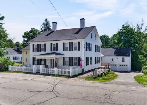 105 South St, Barre, MA 01005