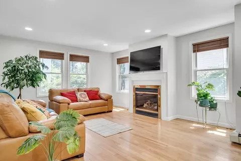 39 Hawthorne #39, Boston, MA 02119