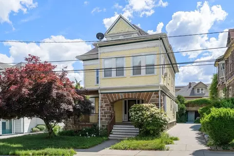 41 Charlotte St, Boston, MA 02121