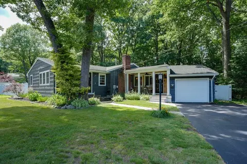 54 High Ridge Rd, Holden, MA 01520