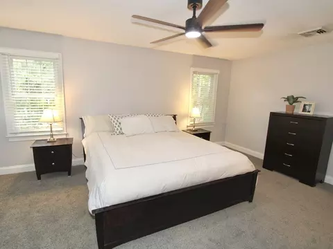 Bedroom - 7 Chevy Chase Rd, Worcester, MA 01606 photo 1 of 4