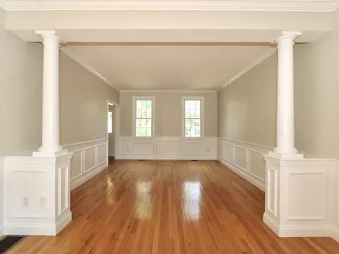 Living - 7 Chevy Chase Rd, Worcester, MA 01606 photo 3 of 3
