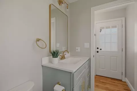 8 Princeton Cir, Fall River, MA 02724 photo 15