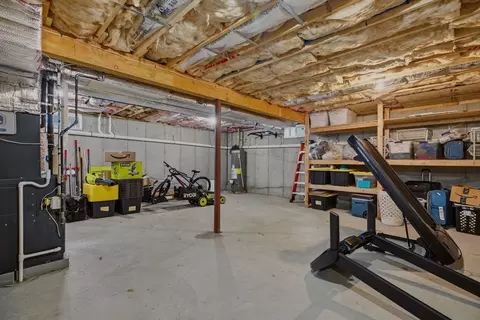 8 Princeton Cir, Fall River, MA 02724 photo 34