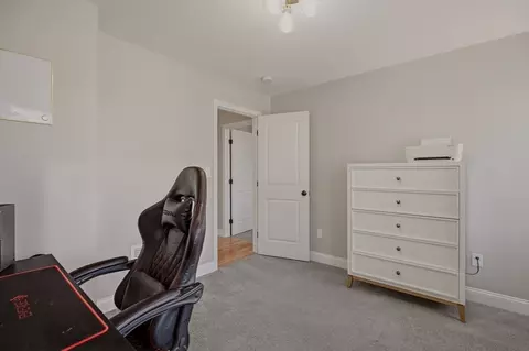 8 Princeton Cir, Fall River, MA 02724 photo 33