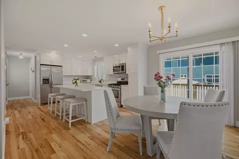 8 Princeton Cir, Fall River, MA 02724 photo 8