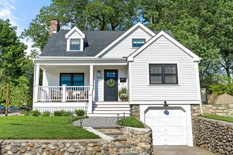 57 Glendale Ave, Melrose, MA 02176