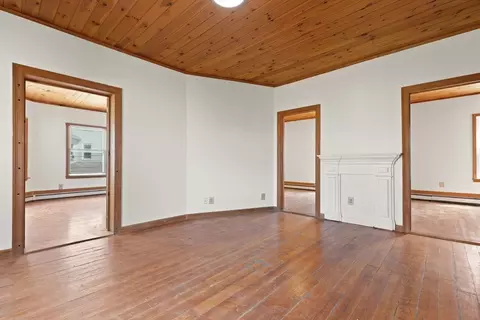 Living - 23-27 Ash St, Fall River, MA 02724 photo 6 of 10