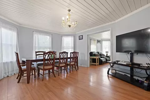 Dining - 23-27 Ash St, Fall River, MA 02724 photo 1 of 2