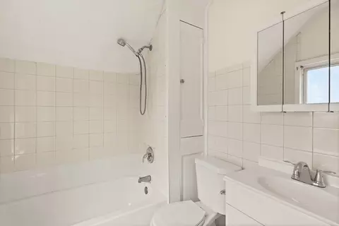 Bath - 23-27 Ash St, Fall River, MA 02724 photo 1 of 3