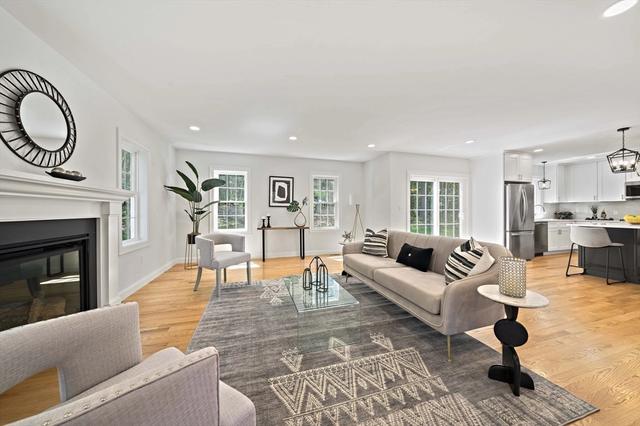 5 Clarendon, Holbrook, MA 02343