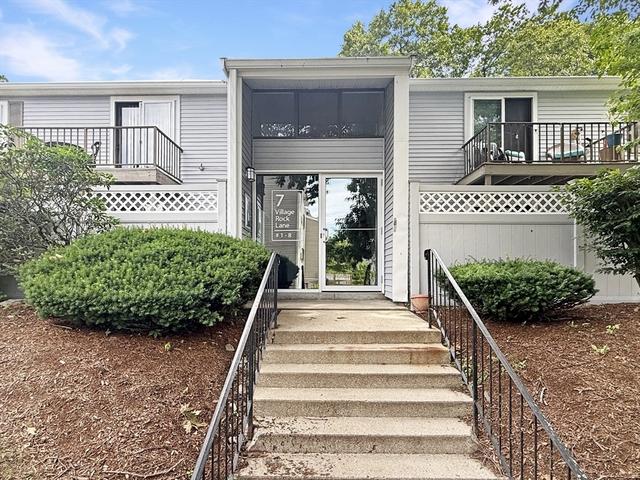 7 Village Rock Ln #2, Natick, MA 01760