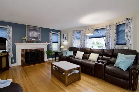 55 Bridle Path Rd, Springfield, MA 01118 photo 4
