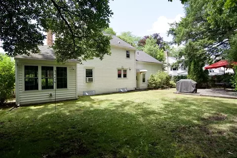 55 Bridle Path Rd, Springfield, MA 01118 photo 3