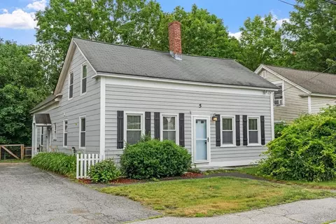 5 Mill St, Pepperell, MA 01463