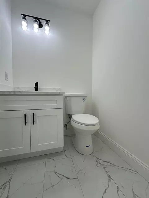 437-439 Chicopee St, Chicopee, MA 01013 photo 11