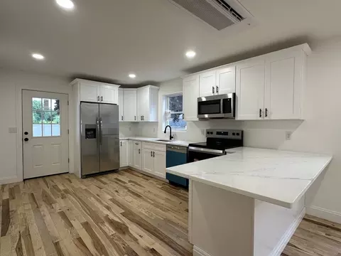 437-439 Chicopee St, Chicopee, MA 01013 photo 10