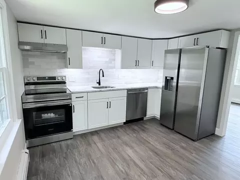 8 Myles Standish Dr #2, Haverhill, MA 01835
