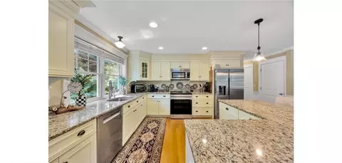 146 James Cir, Mashpee, MA 02649 photo 10