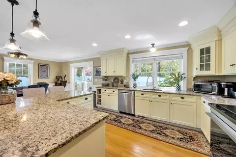 146 James Cir, Mashpee, MA 02649 photo 11