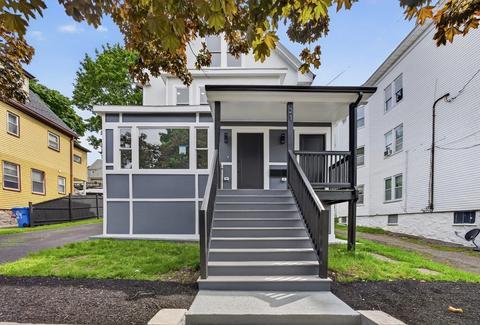 21 Hutchinson St #B, Winthrop, MA 02152