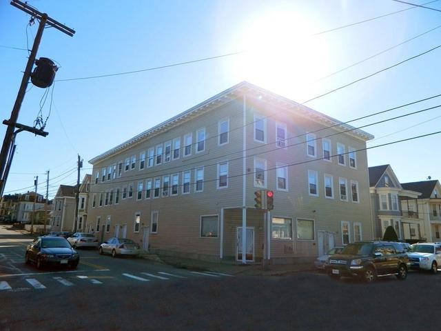 110 Branch St #2, Lowell, MA 01851