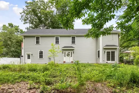 Exterior - 1295 Main St, Reading, MA 01867 photo 2 of 8