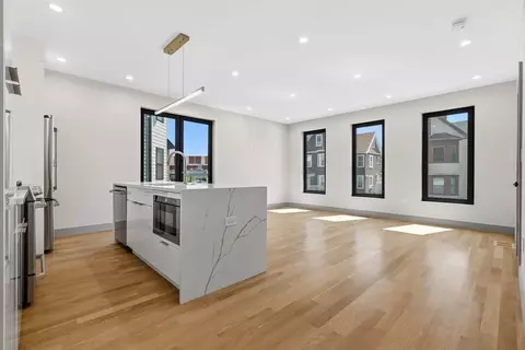 32 Mckone St #2, Boston, MA 02122