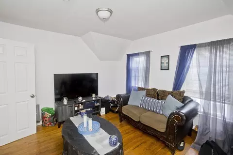 Living - 90 Andrew St, Springfield, MA 01109 photo 2 of 2