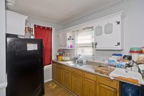 Kitchen - 90 Andrew St, Springfield, MA 01109 photo 1 of 4