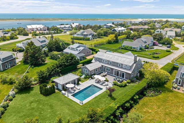 17 Katama Pt, Edgartown, MA 02539