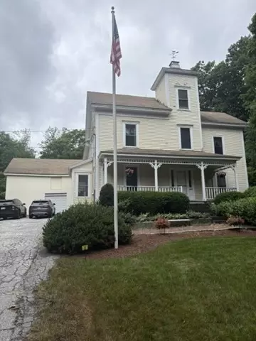 761 Grove St, Worcester, MA 01605