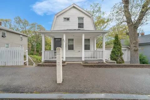 36 Palmer St, Quincy, MA 02169