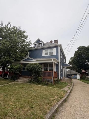 33-35 Hitchcock St, Holyoke, MA 01040