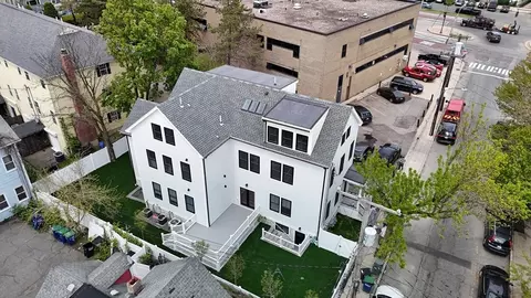 174 Walnut St, Somerville, MA 02145