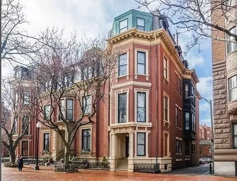 328 Dartmouth St #8, Boston, MA 02116