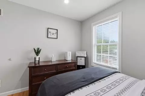 105 Lawrence St, Fall River, MA 02721 photo 18