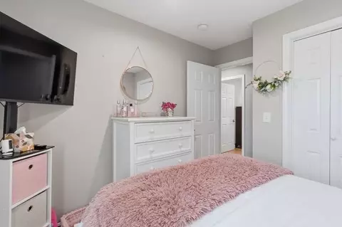 105 Lawrence St, Fall River, MA 02721 photo 16