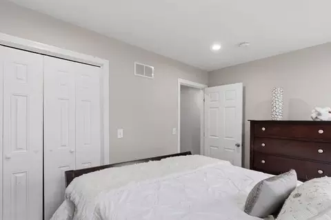 105 Lawrence St, Fall River, MA 02721 photo 14