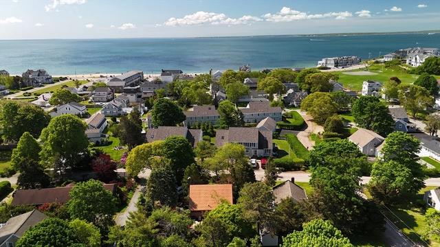 46 Harbor Ave, Falmouth, MA 02540