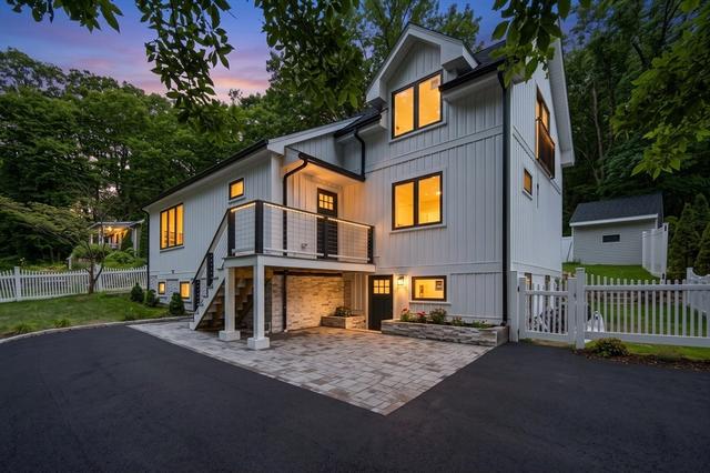 6 Amherst Rd, Hopkinton, MA 01748