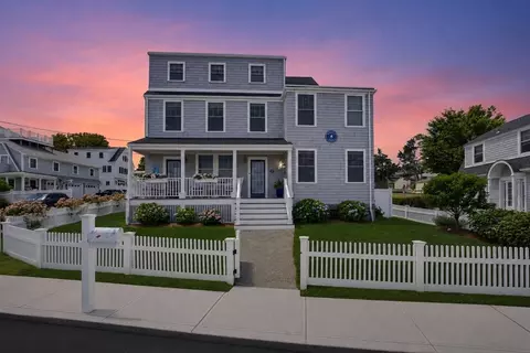 21 Priscilla Beach Rd, Plymouth, MA 02360