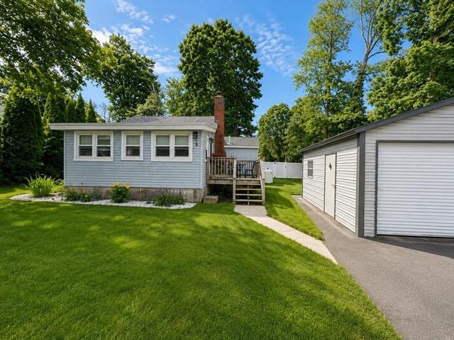 6 Lake Shore Dr, Wales, MA 01081