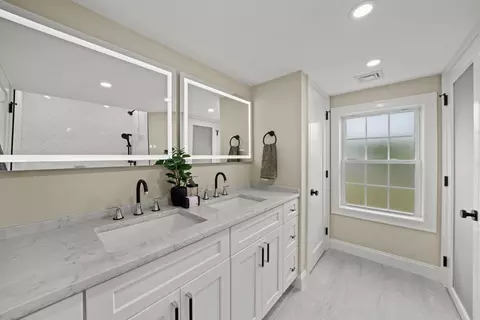 162 High St #B, Danvers, MA 01923 photo 24