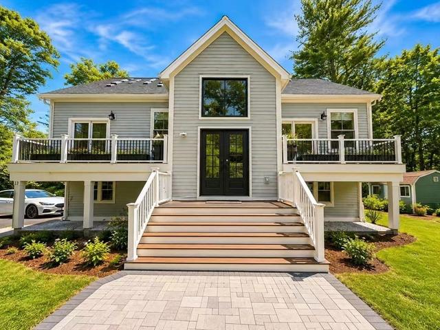 22 Meadowbrook Rd, Bedford, MA 01730