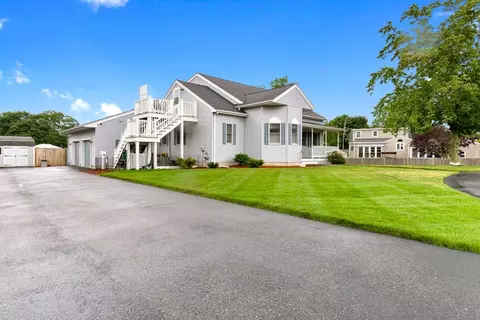 4 Calas Cir, Peabody, MA 01960