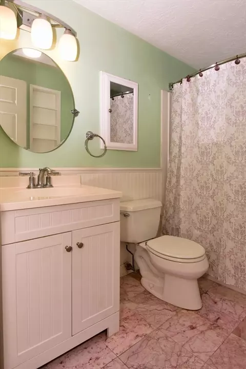 Bath - 357 Barre Rd, Oakham, MA 01068 photo 3 of 4