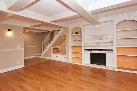 Living - 357 Barre Rd, Oakham, MA 01068 photo 5 of 7
