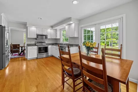 16 King Philip Path, Mendon, MA 01756 photo 11
