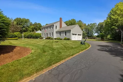16 King Philip Path, Mendon, MA 01756 photo 3